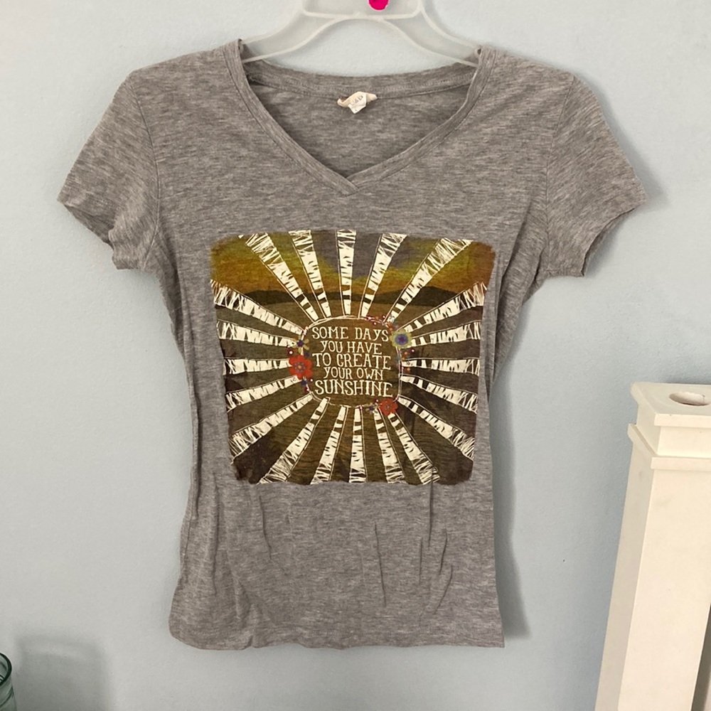 Graphic tee